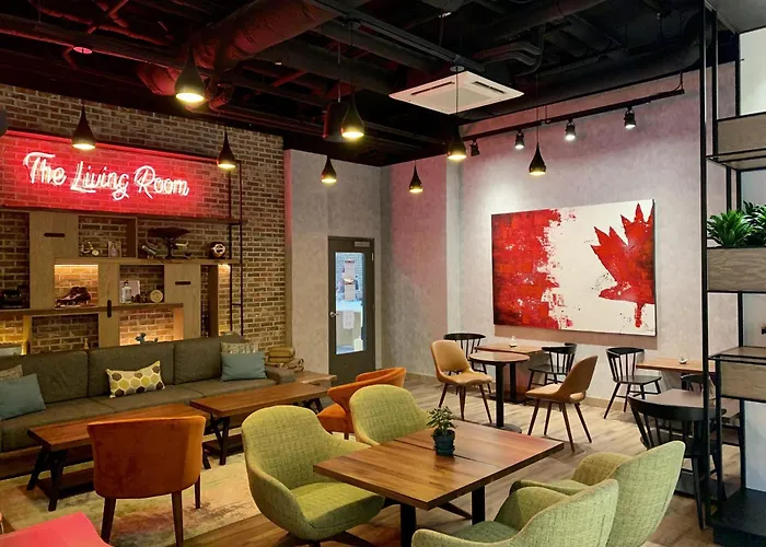 Canvas Moncton, Tapestry Collection By Hilton